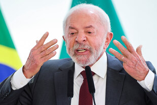 Brasiliens Präsident Luis Inácio Lula da Silva gestikuliert bei einer Rede (am 23. Dezember)
