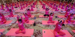 Yogatreibende in China