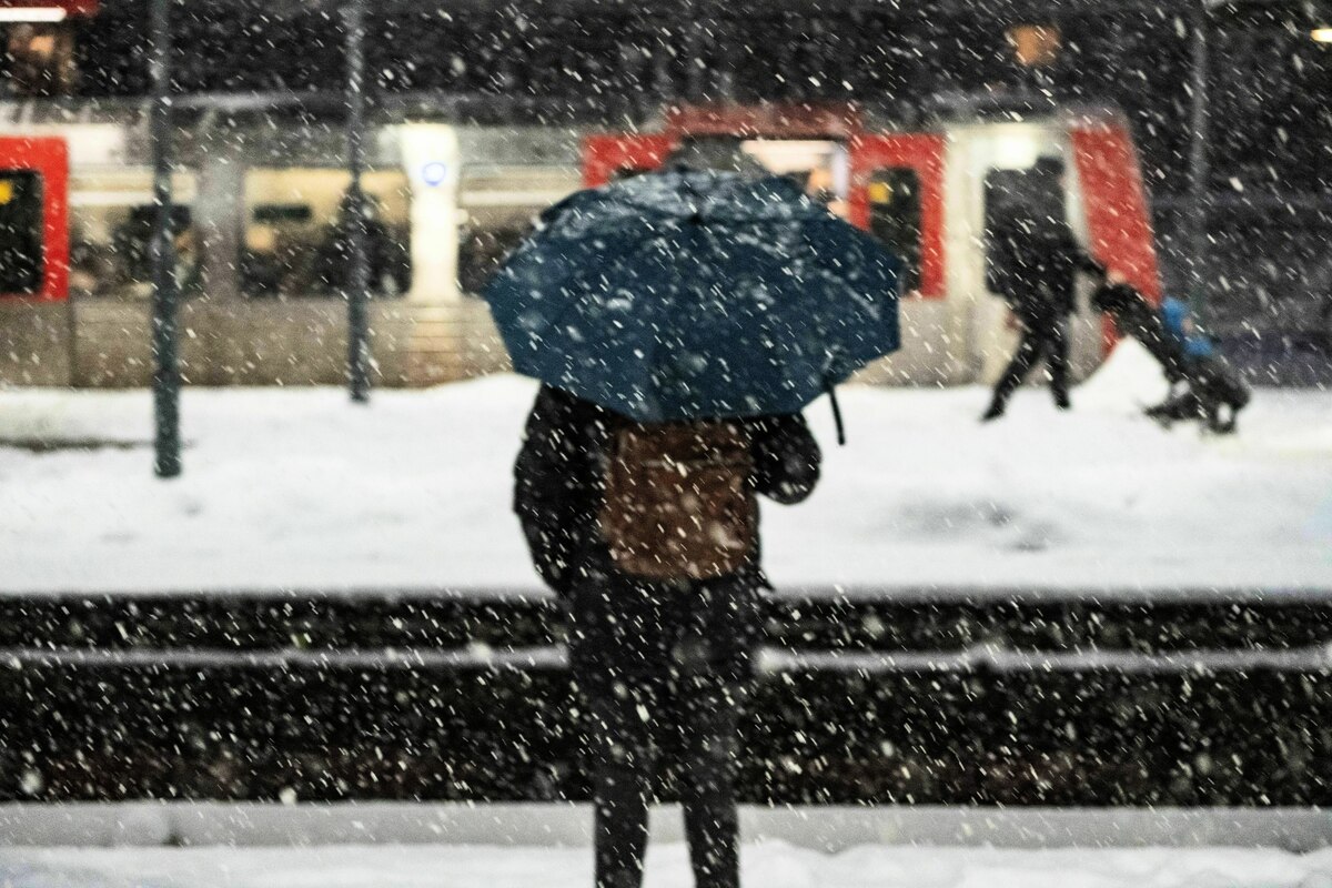 Warnung-vor-Extremwetter-Sturmtief-Elli-legt-erste-Schulen-und-CDU-Klausur-lahm