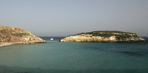 Küstenabschnitt der italiensichen Insel Lampedusa