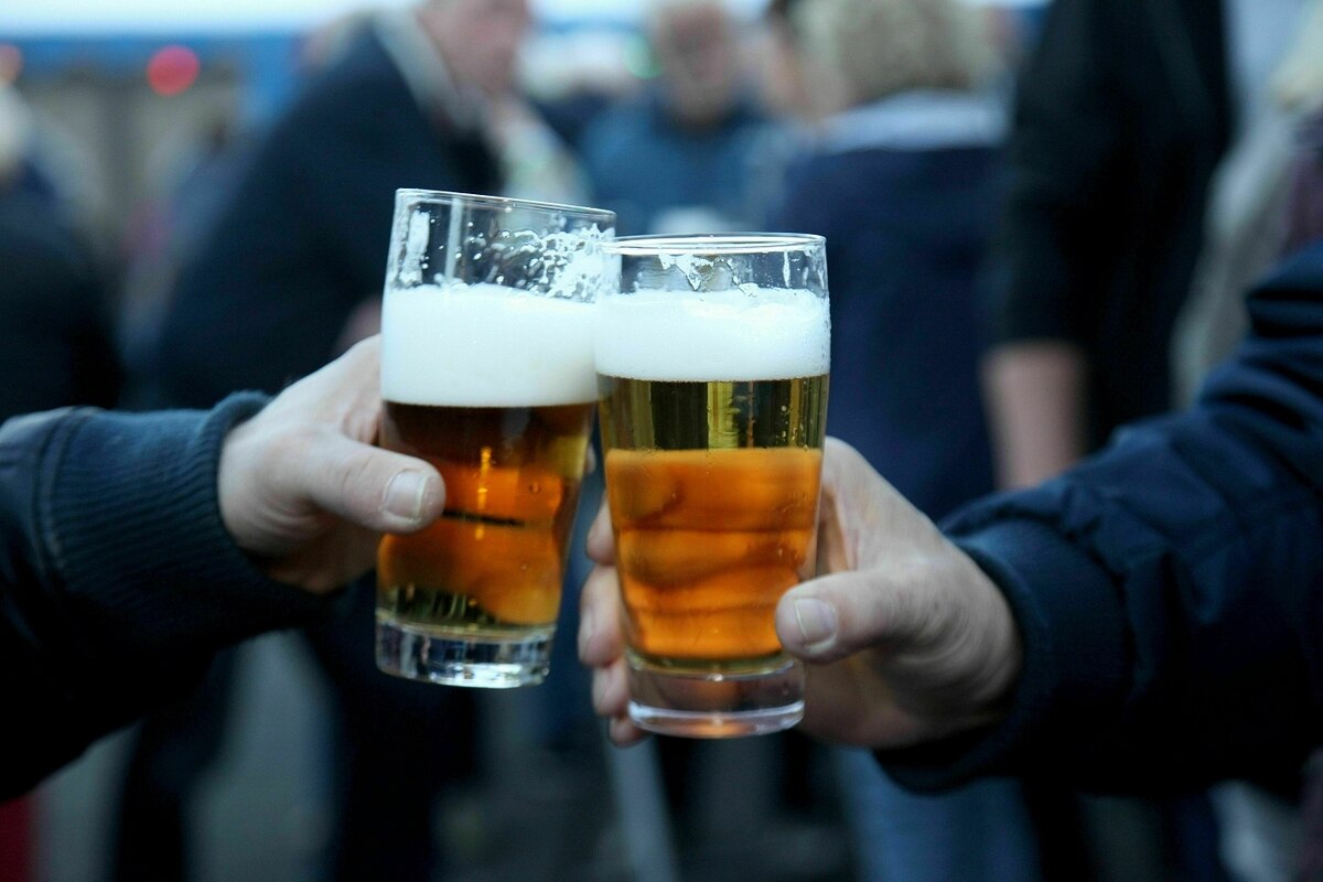 Deutsche-trinken-immer-weniger-Bier-Hopfen-und-Malz-verloren