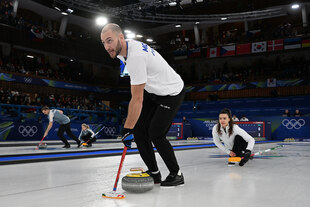 Curling, Mixed.