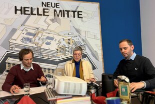 Pressekonferenz in Hellersdorf