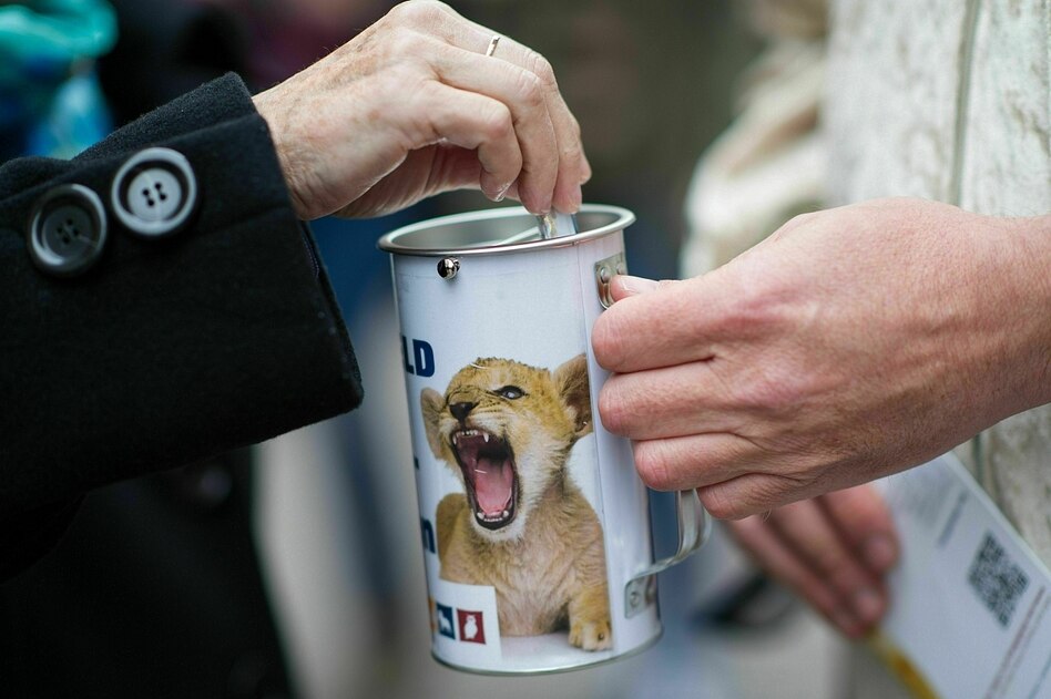 Zuwendungen für guten Zweck sinken: Weniger Menschen spenden