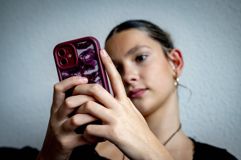 1 March 2026 at 11:00:00