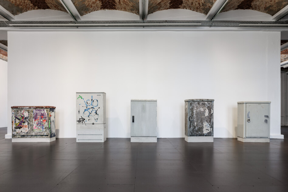 Kunstwerke von Klara Lidén in den KW: Abtauchen ist ihre Spezialität