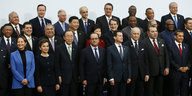 Die Staats- und Regierungschefs posieren für das gemeinsame Foto
