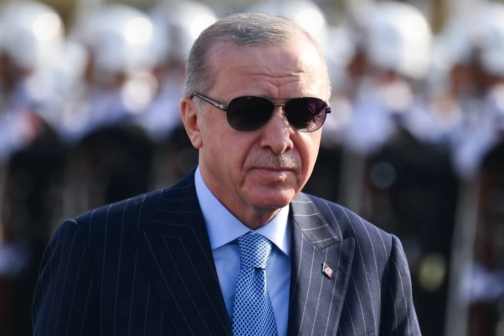 Präsident Erdogan mit Sonnenbrille