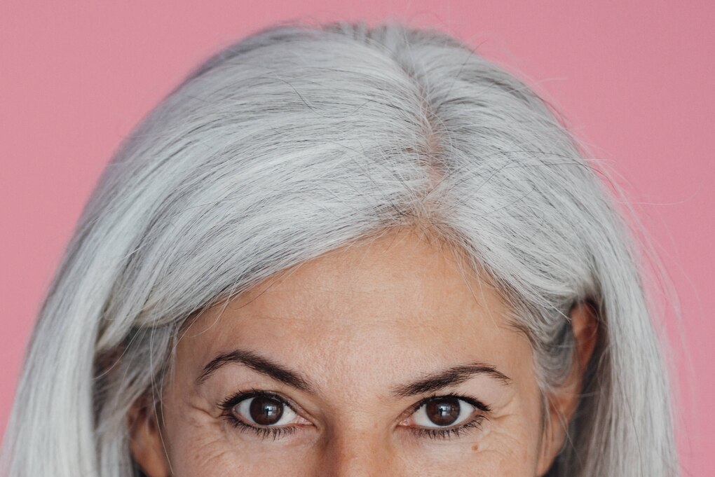 Graue lange Haare