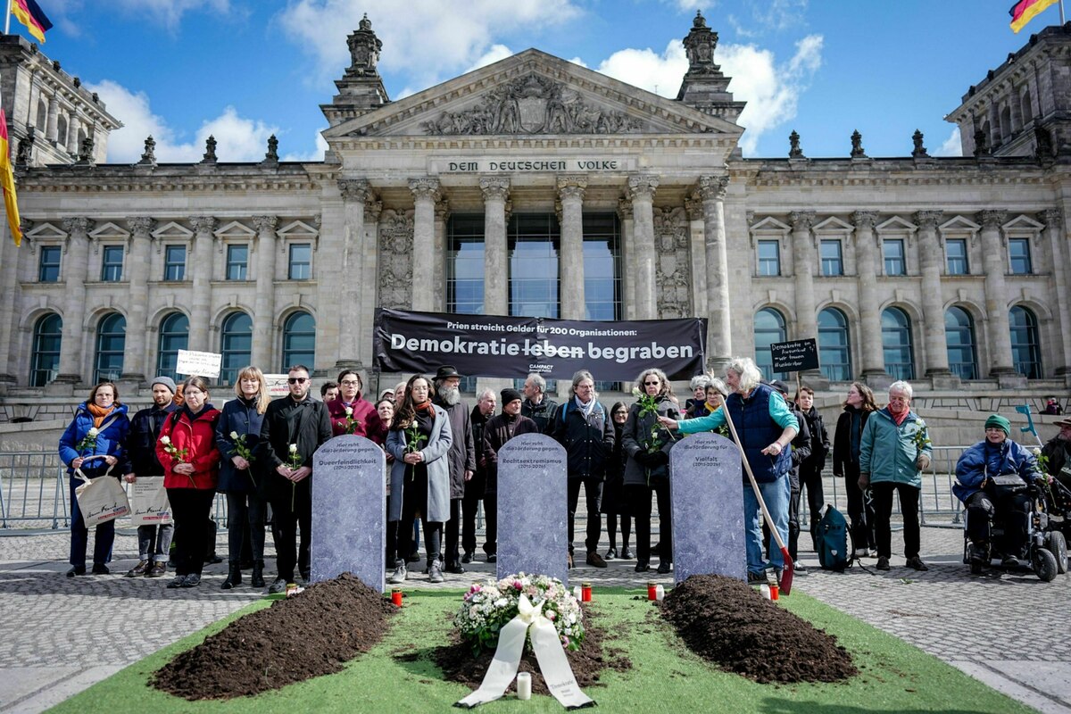 Umbau des Programms „Demokratie leben!“: Die Familienministerin zerlegt das Fundament der Demokratie