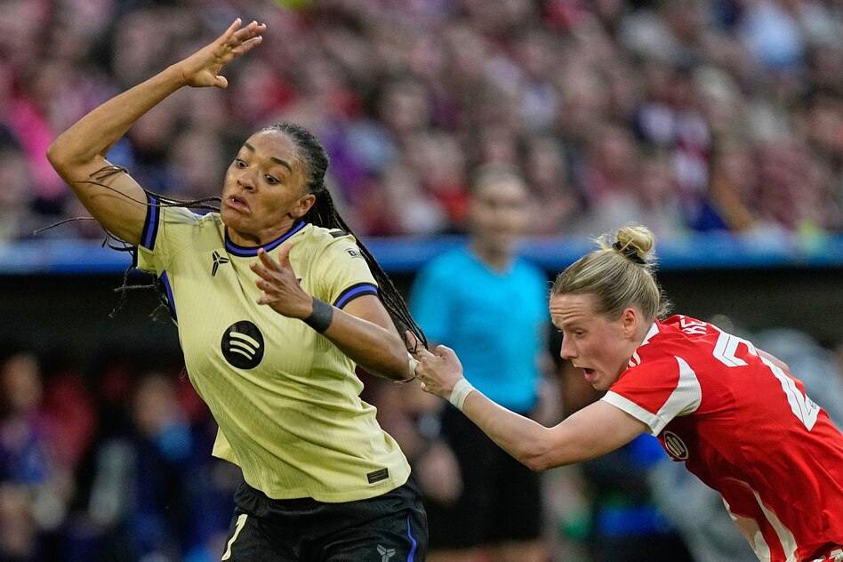 FC Bayern-Frauen überzeugen gegen Barça: Schon wieder eine haarige Debatte