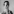 Portraitfoto von David Wojnarowicz, der sich ans Auge fast