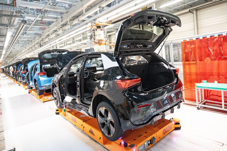 Deutschlands häufigstes E-Auto: VW stößt Tesla vom Thron