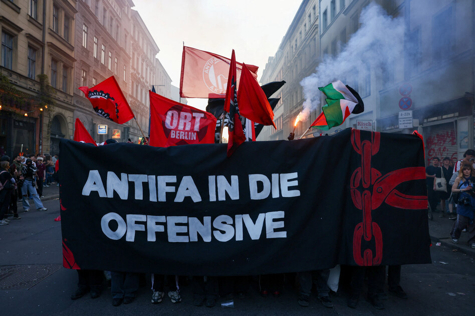 Revolutionäre 1. Mai-Demo in Berlin: Revolte versinkt im Partykiez