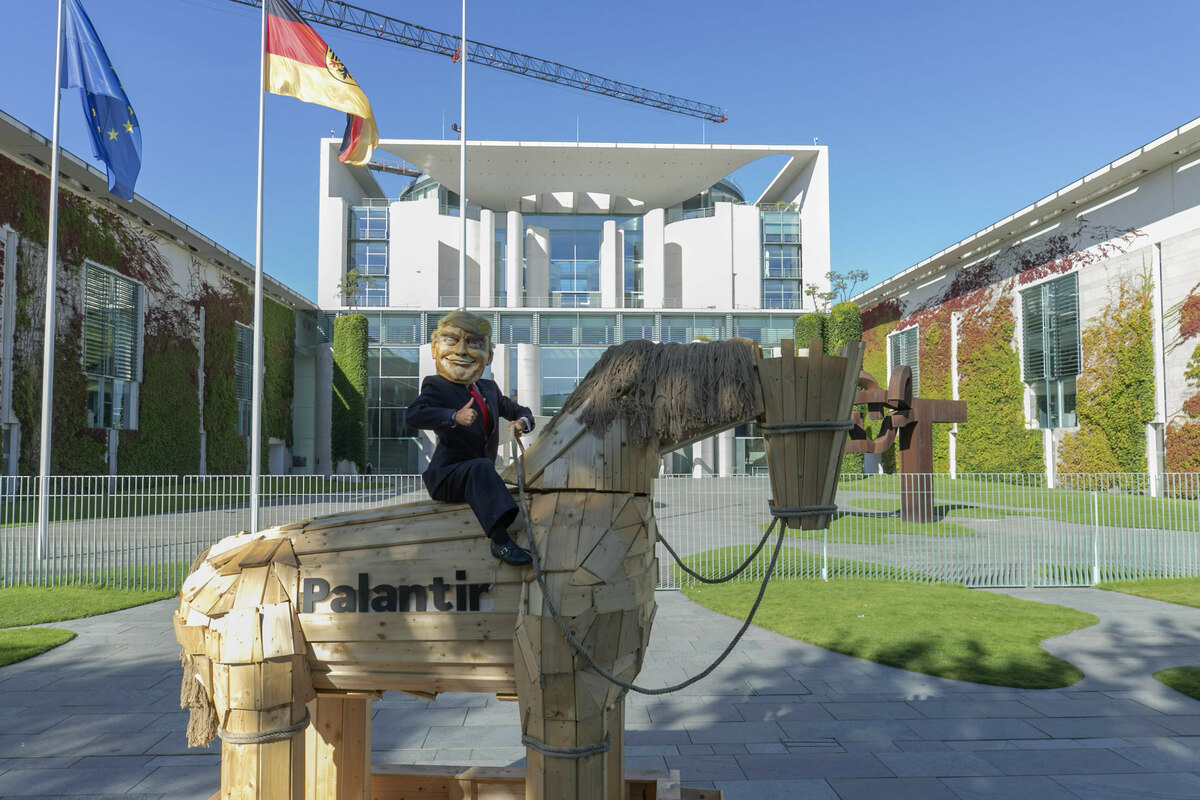 Überwachungs-Software Palantir: Dobrindt hält Thiel die Tür auf
