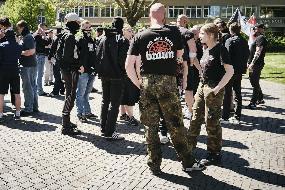 Durchsuchungen in zwölf Bundesländern: Großrazzien gegen Jungnazis