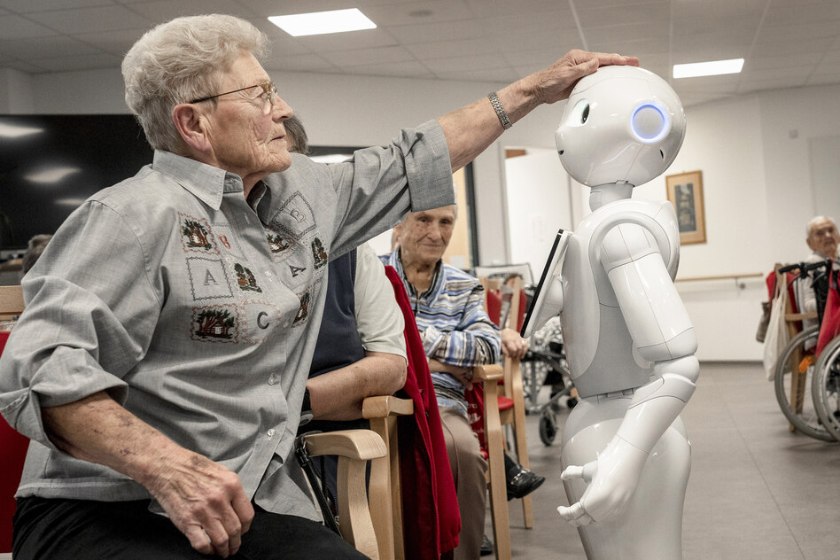 Humanoide Roboter in der Pflege: Hallo, ich bin's, Pepper