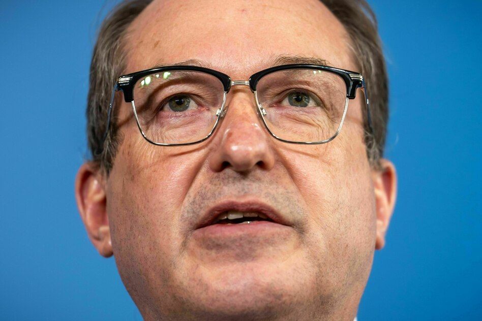 Illegale Abweisungen von Asylsuchenden: Dobrindts Show soll weitergehen