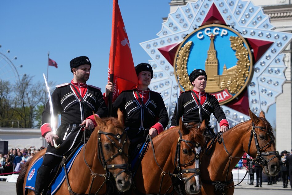 +++ Nachrichten im Ukrainekrieg +++: Moskau droht mit Vergeltung bei Angriffen am 9. Mai