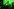 Szene aus dem Theaterstück, mehrere zu Zombies geschminkte Schauspieler gruppieren sich um ein Auto