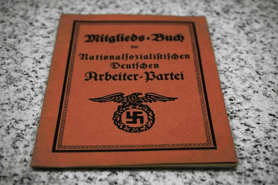 NSDAP-Mitgliederkartei: Copy and Waste