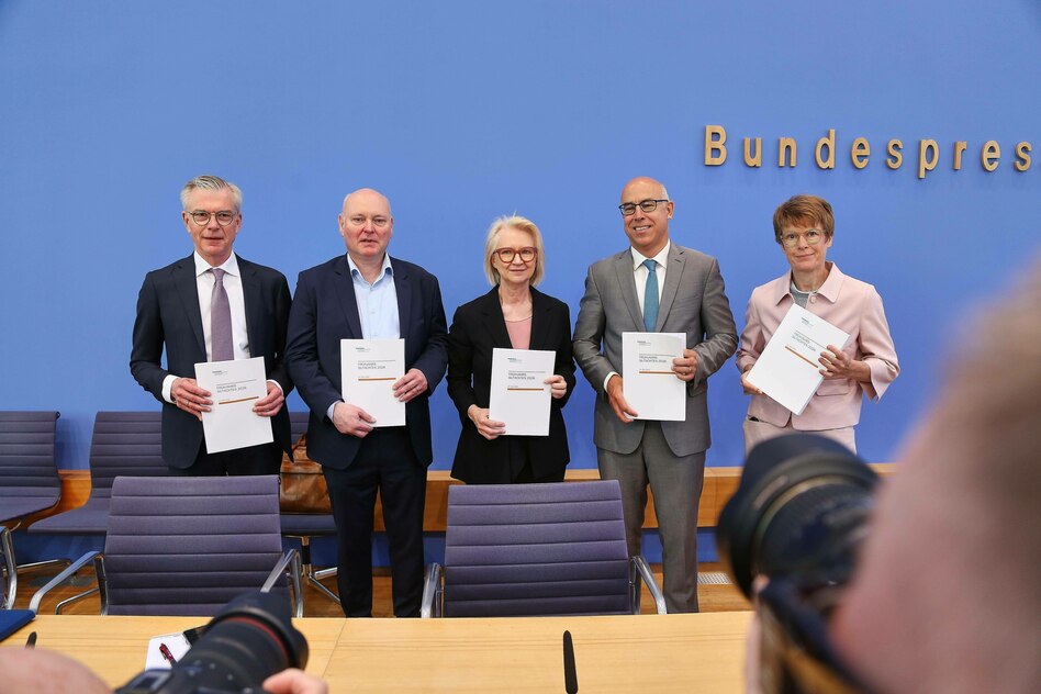 Die Wirtschaftsweisen und Sozialpolitik: Wählerfrust ist unvermeidbar