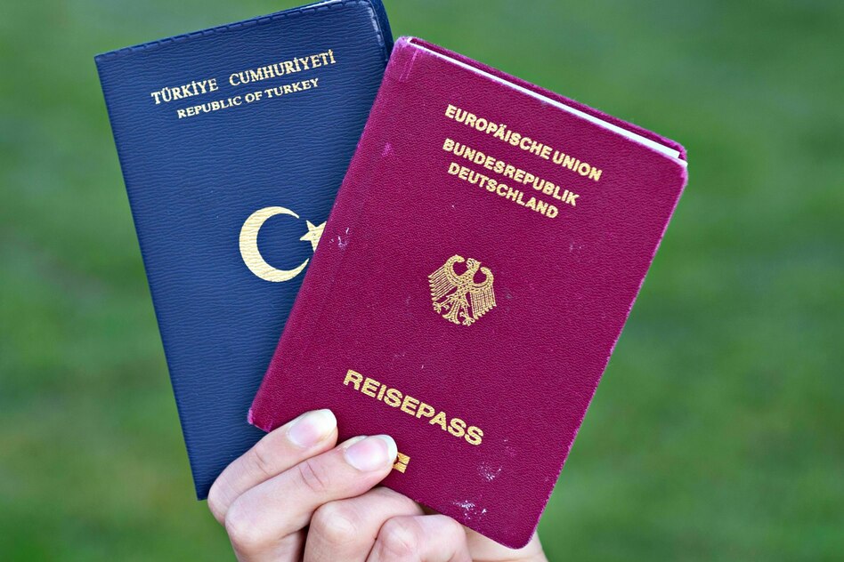 Erfolg des Doppelpass: Fast alle Neuen wollen ihn