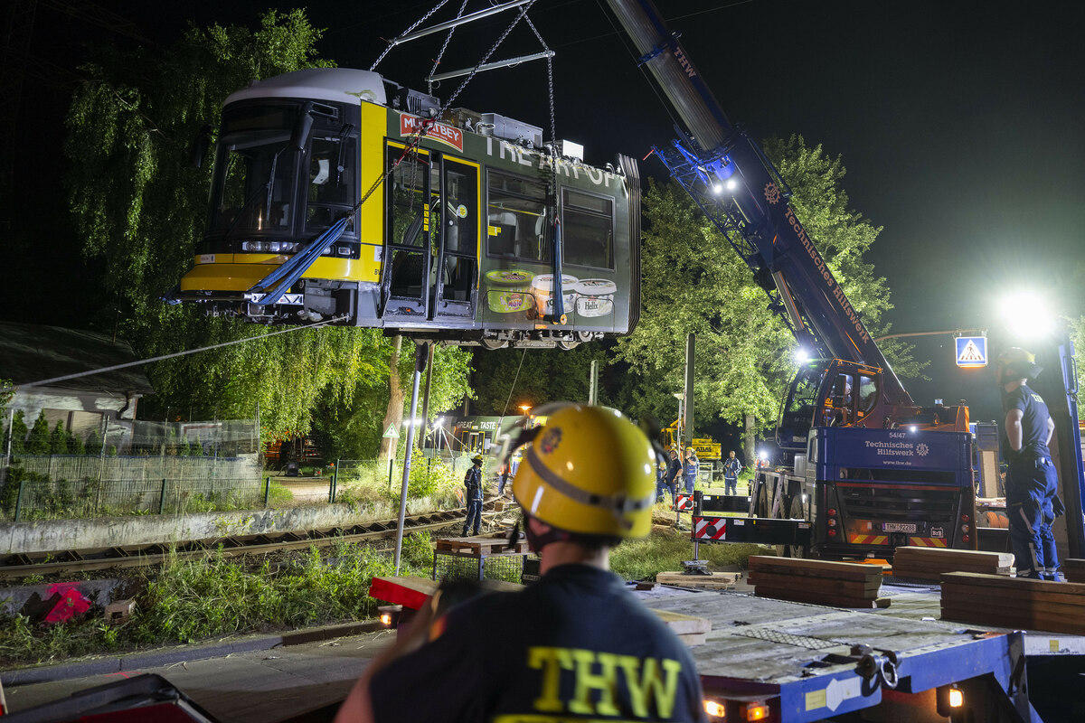 03.06.2026 - Tram entgleist und aufgerissen: Zu schnell gefahren?