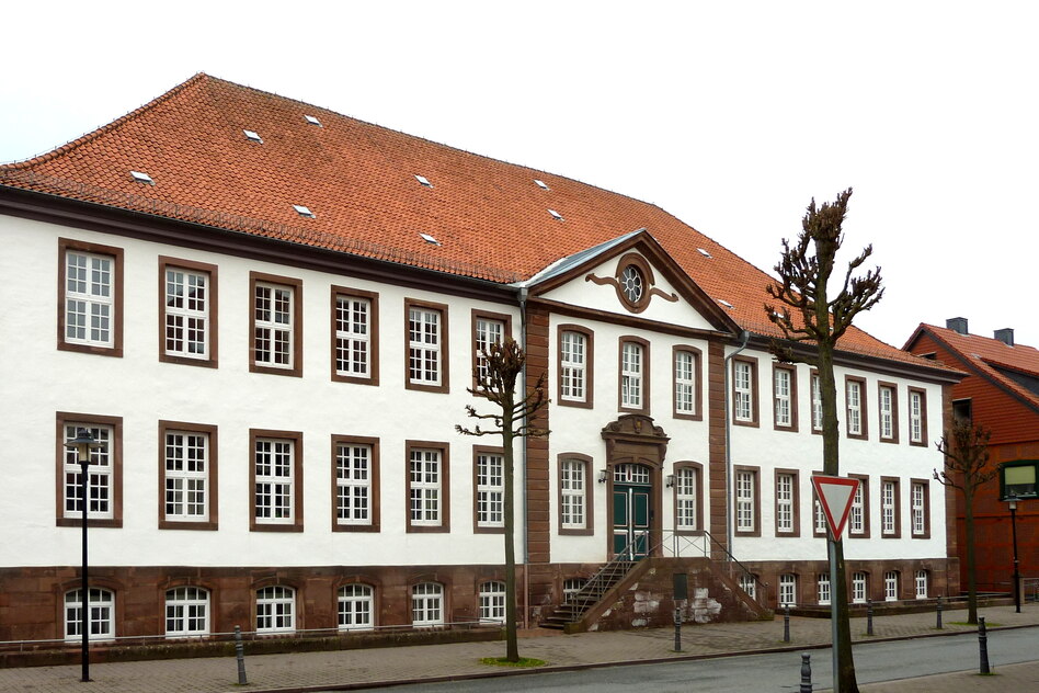 Kreisparteitag in Südniedersachsen: AfD will neben KZ-Gedenk