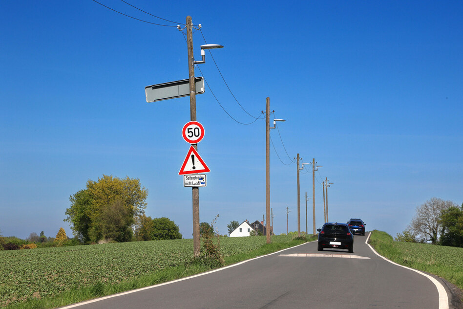 Gewohnheiten auf dem Land: Der vor jedem Auto den Hut zieht