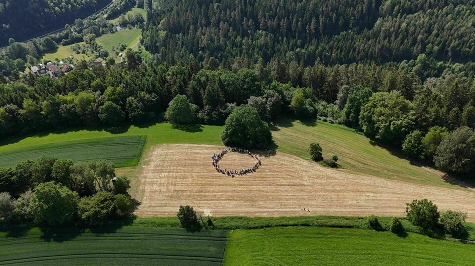 Völkische Gruppe indoktriniert Kinder: Wo die Jungadler fliegen