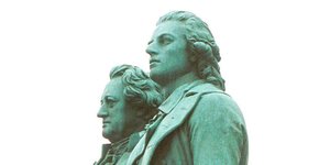 Statuen von Goethe und Schiller.