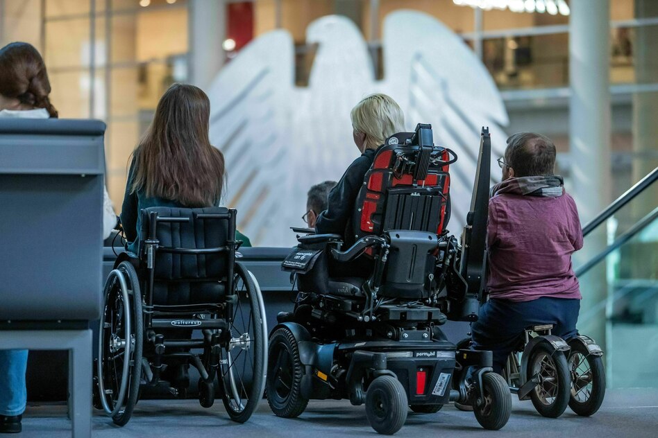 Gesetz zu Barrierefreiheit: Es reicht nicht mal für die Klapprampe