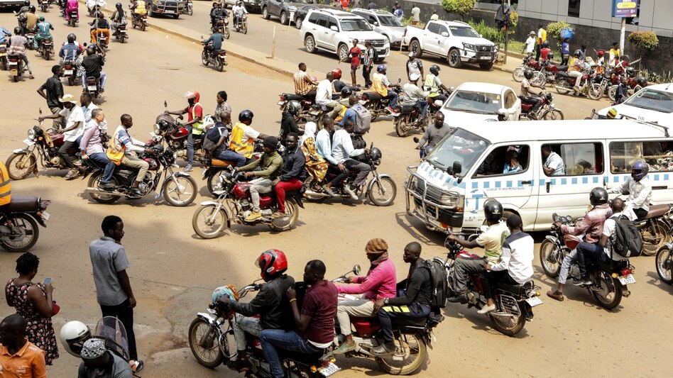 Mobilitätswende in Uganda: Unter Strom