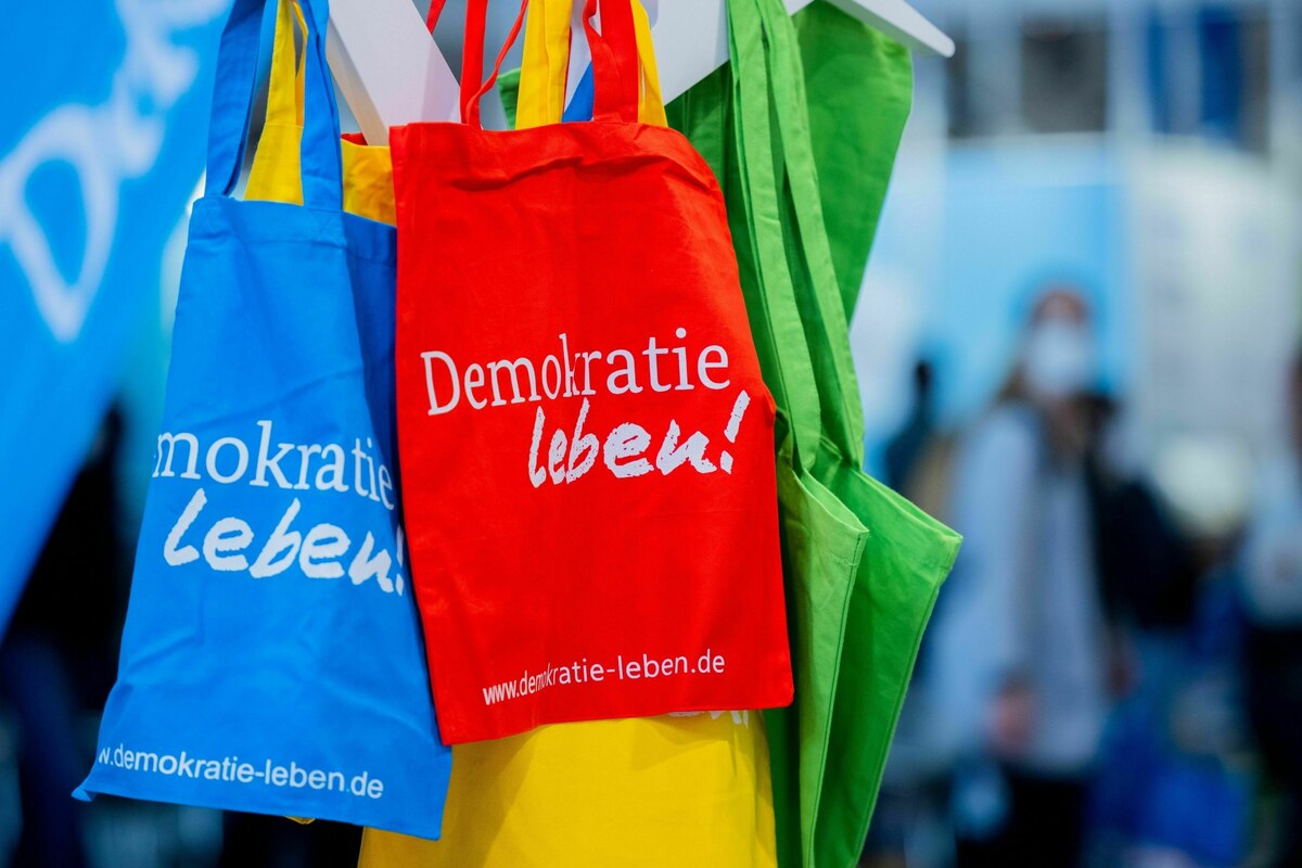 „Demokratie leben“ in Mecklenburg: AfD und CDU stimmen gemeinsam gegen Demokratieprojekte