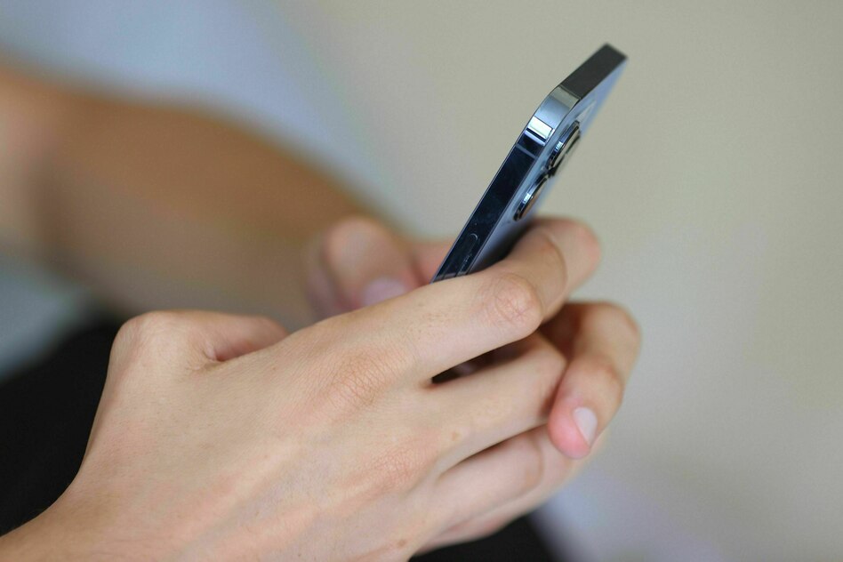 Ex­per­tenkom­mis­si­on zu Social Media: Altersgrenze bleibt weiter offen