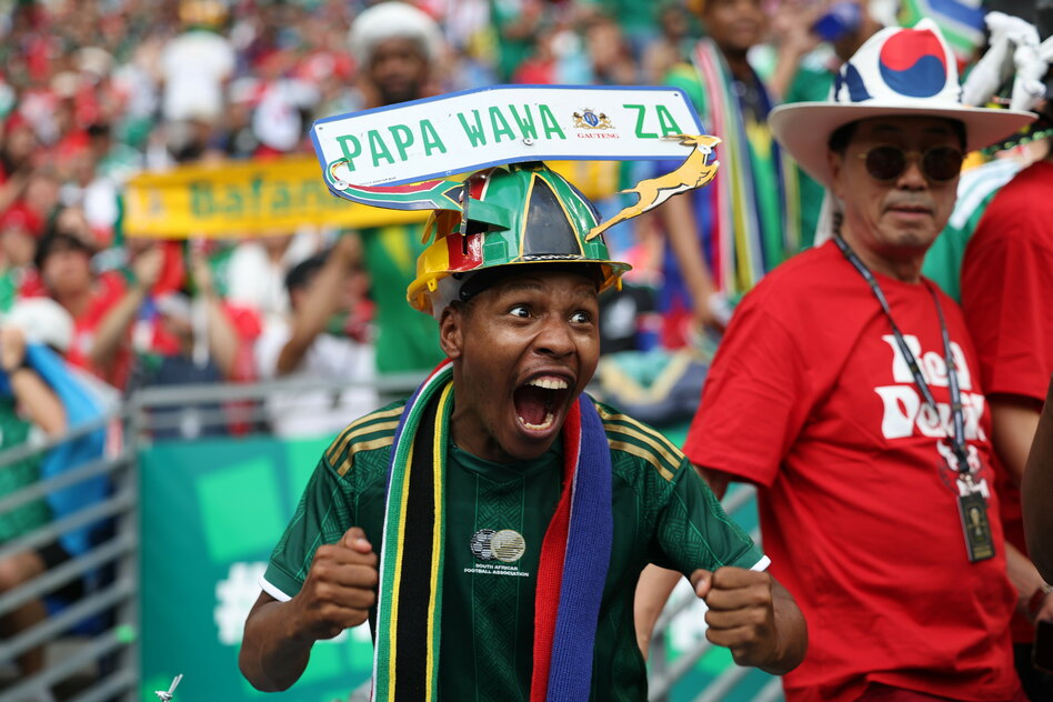 Kein großer Fußball, aber WM: Fans für Südkorea, Punkte für Südafrika