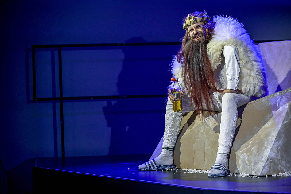 „Debritz“ am Badischen Staatstheater: Die große Versalzung