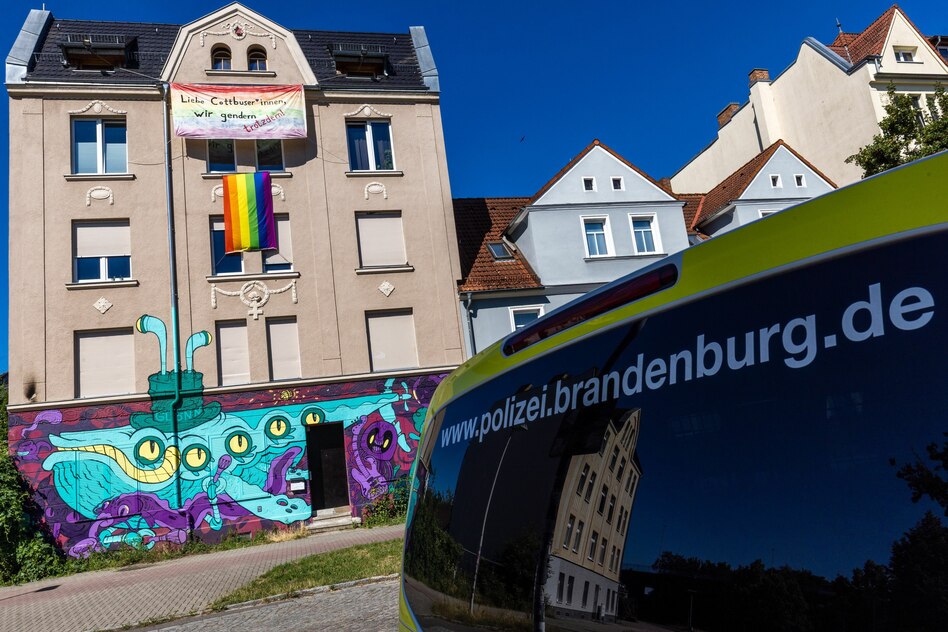Anschlag auf Hausprojekt in Cottbus: Verdacht des versuchten Mordes