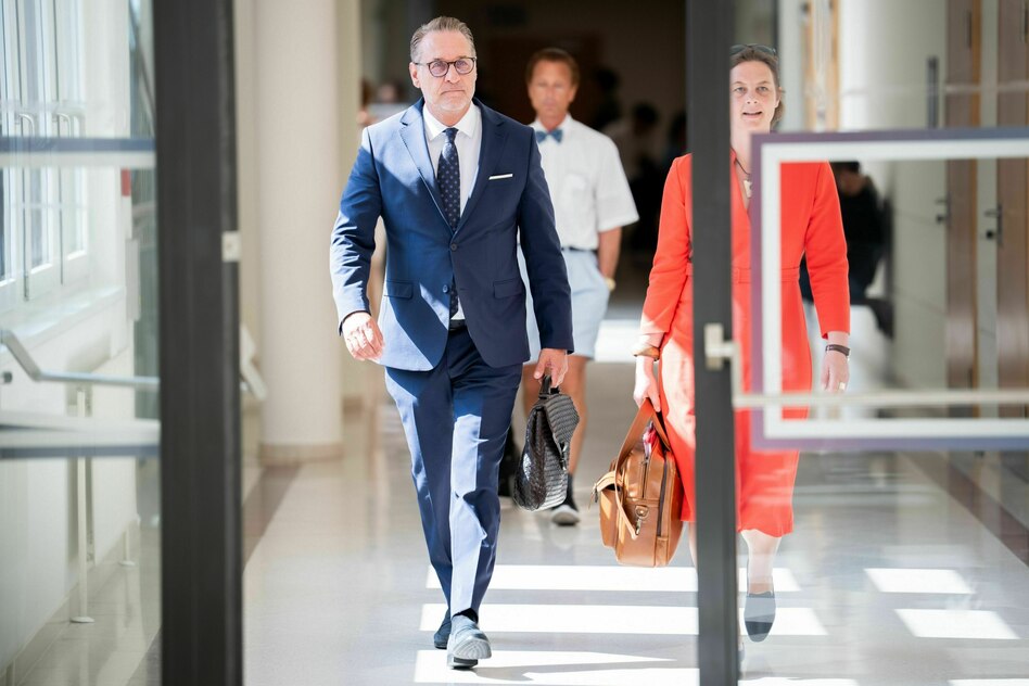 Justiz in Österreich: Strache vom Vorwurf der Untreue freigesprochen