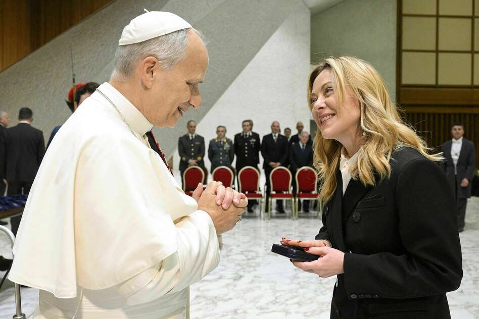 Meloni zwischen dem Papst und Trump: Die goldenen Zeiten sind vorbei