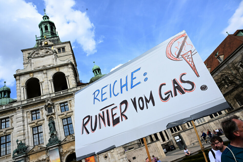 Klimabewegung fordert Rücktritt: Es reicht mit Reiche
