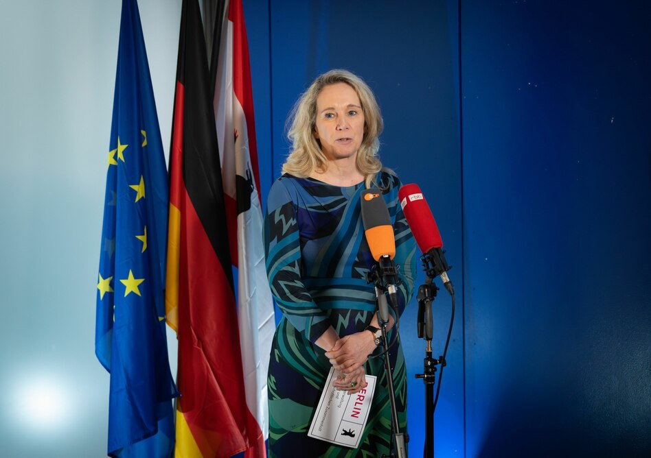 CDU-Fördergeldaffäre in Berlin: Ermittlungen gegen Wedl-Wilson, Klage gegen Chialo