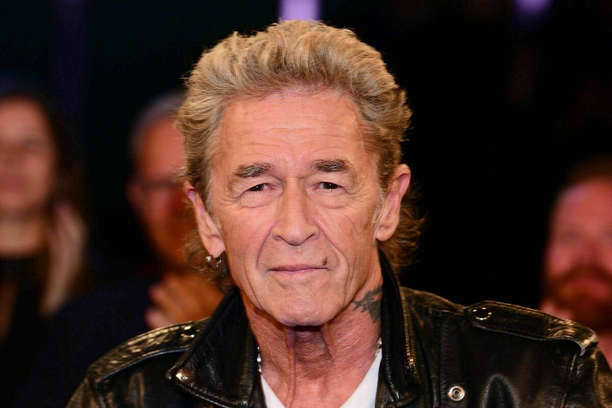 Peter-Maffay-Konzert-in-Regensburg-Tabaluga-bei-der-Rechten