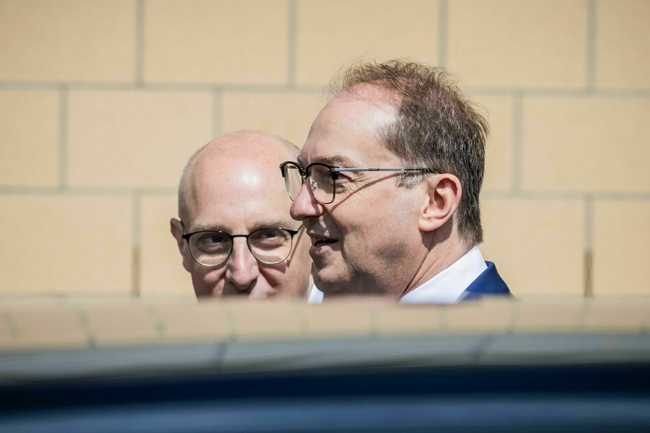 Kritik an Geheimdienstreform: Dobrindts Schnüffeloffensive