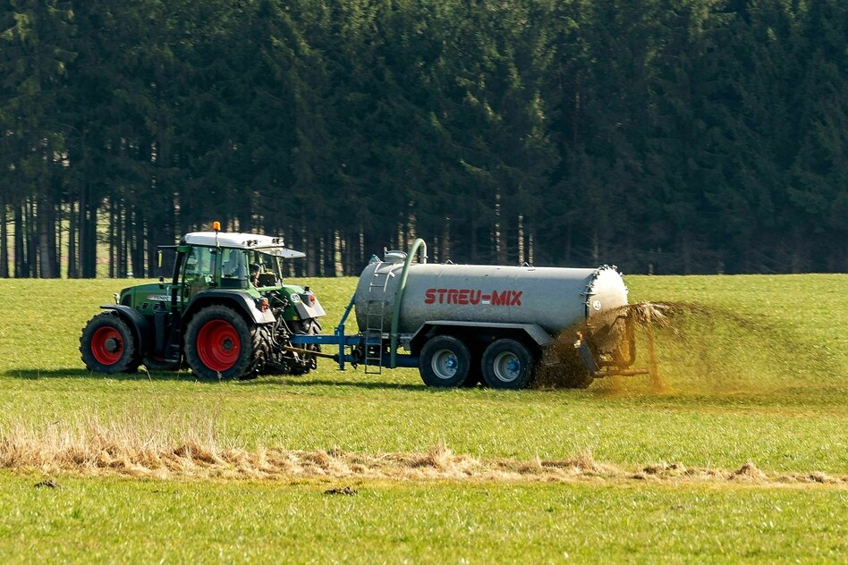 EU-Kommission zur Nitratrichtlinie: Überdüngung mit Nitrat kostet die Allgemeinheit Milliarden