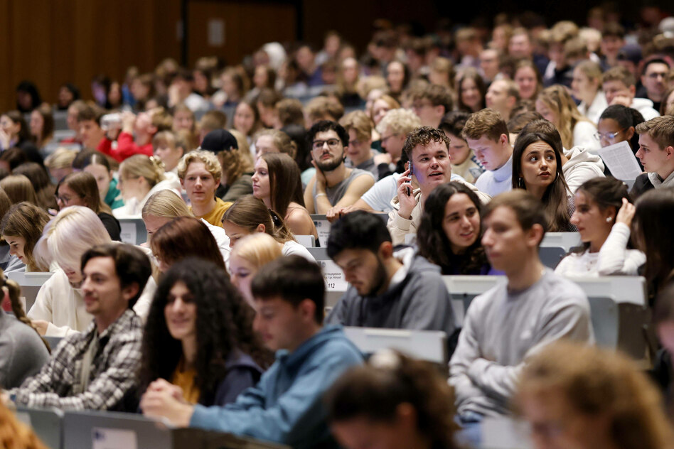 Umfrage zur Wohnsituation: So viele Studierende leben noch bei ihren Eltern