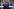 Frankreichs Präsident Emmanuel Macron und Bundeskanzler Friedrich Merz schütteln nach der Pressekonferenz die Hände im Schloss Augustusburg in Brühl.