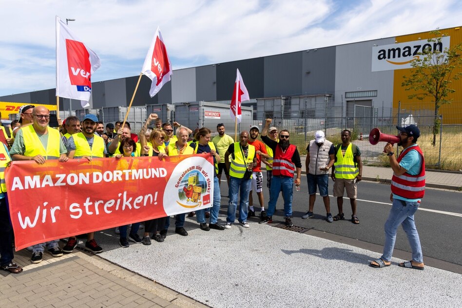 3,1 Prozent mehr Stundenlohn: Amazon zahlt Mitarbeitern mehr Geld