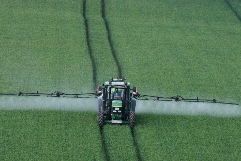 Gesundheitsrisiko aus der Landwirtschaft: EU senkt Grenzwert für giftige Säure TFA aus Pestiziden